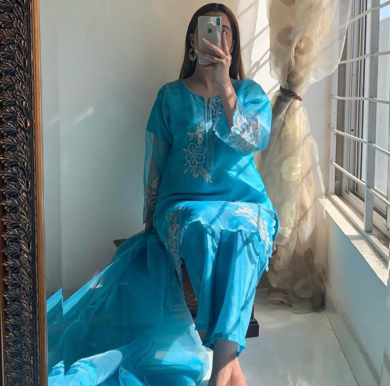 Organza Aqua